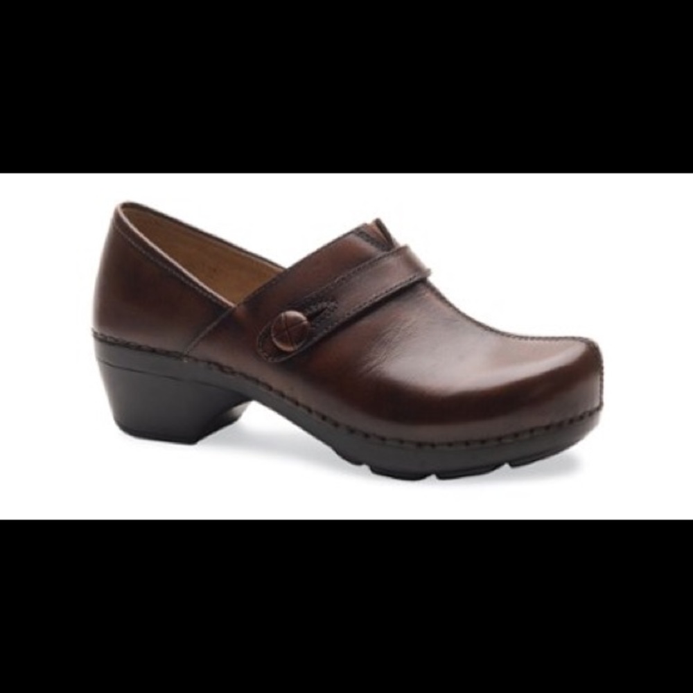 Dansko clog